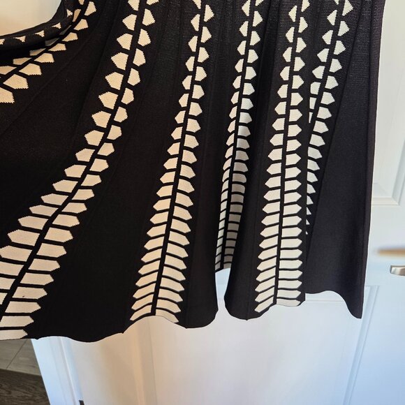 JOHN +JENN knit drop waist dress black and white geometric design size Large - Picture 2 of 6
